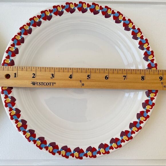 Fiesta Lot of 2 RARE Cinnabar Carson’s Valentine Heart Border 9” Luncheon Plates - Picture 5 of 8